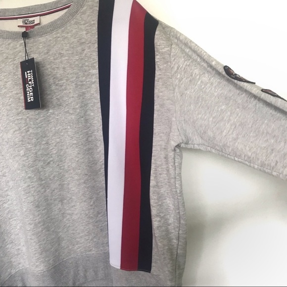 Tommy Hilfiger Patch Logo Sweatshirt - Picture 7 of 9